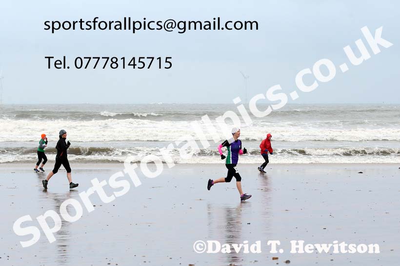 The 2021 Blyth Sands Race, December 5th. Photo: David T. Hewitson/Sports for All Pics